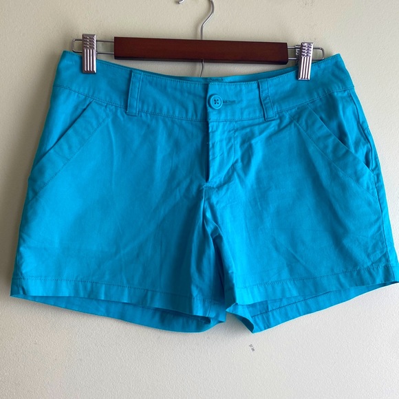Columbia Pants - Columbia 4” Inseam 100% Cotton Shorts